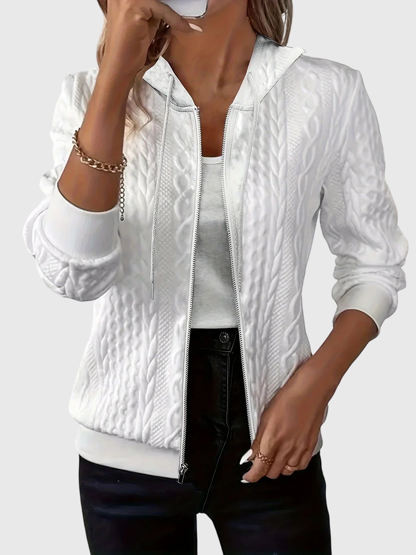 Birgitta | Vetoketjullinen huppari