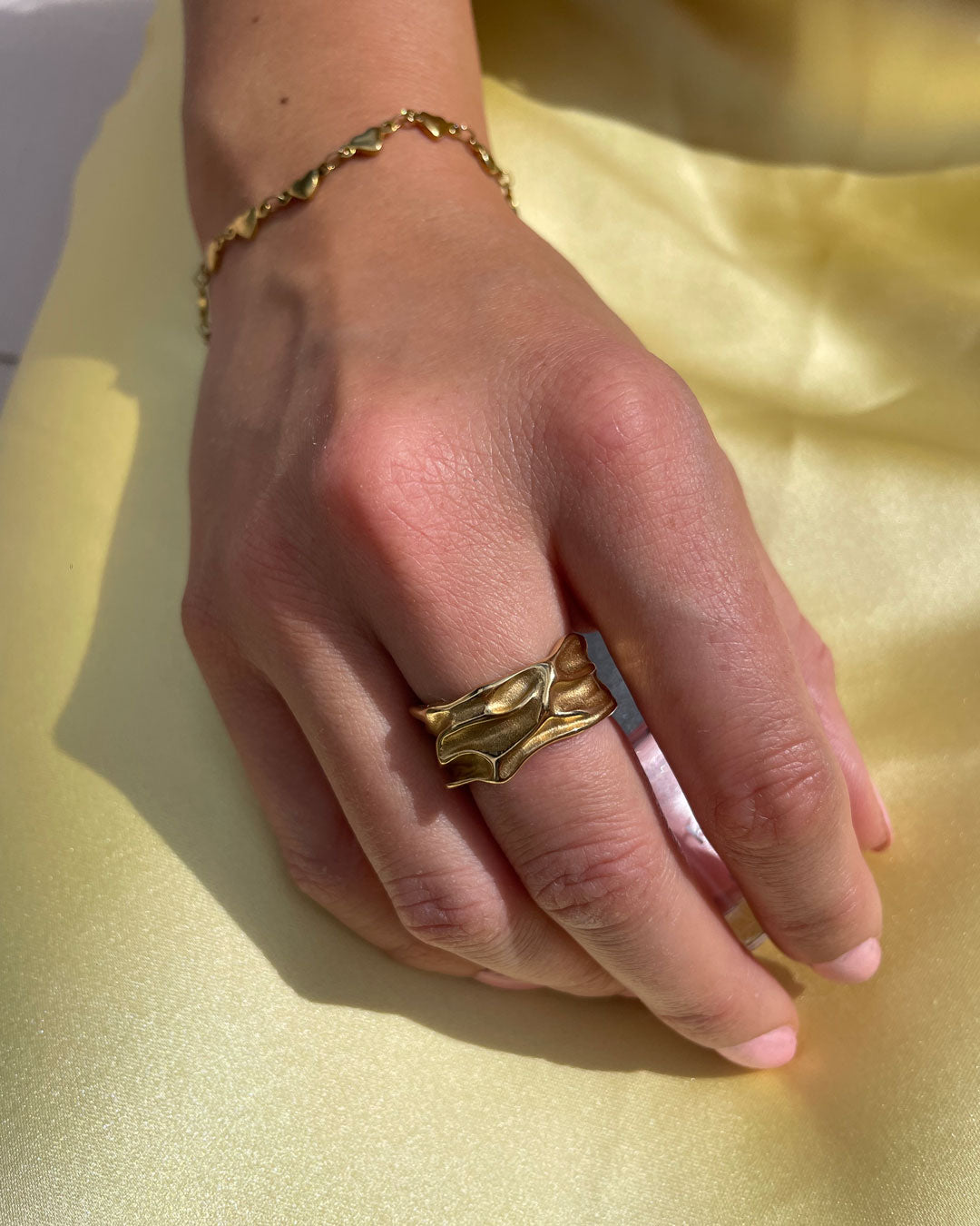 Birgitta | Iso Sormus 18K Kulta