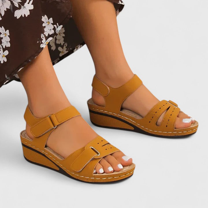 Birgitta | Ortopediset Sandalit