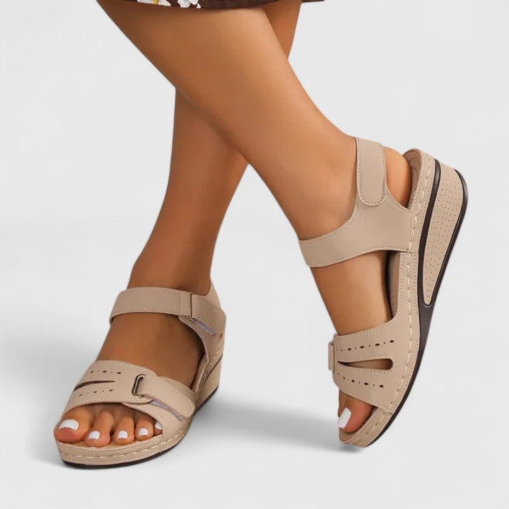Birgitta | Ortopediset Sandalit
