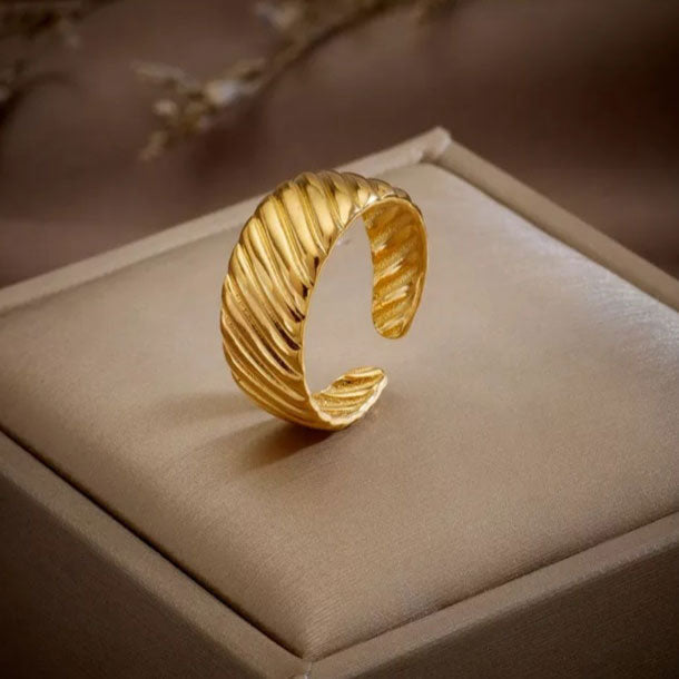 Birgitta | Sormus 18K Kulta