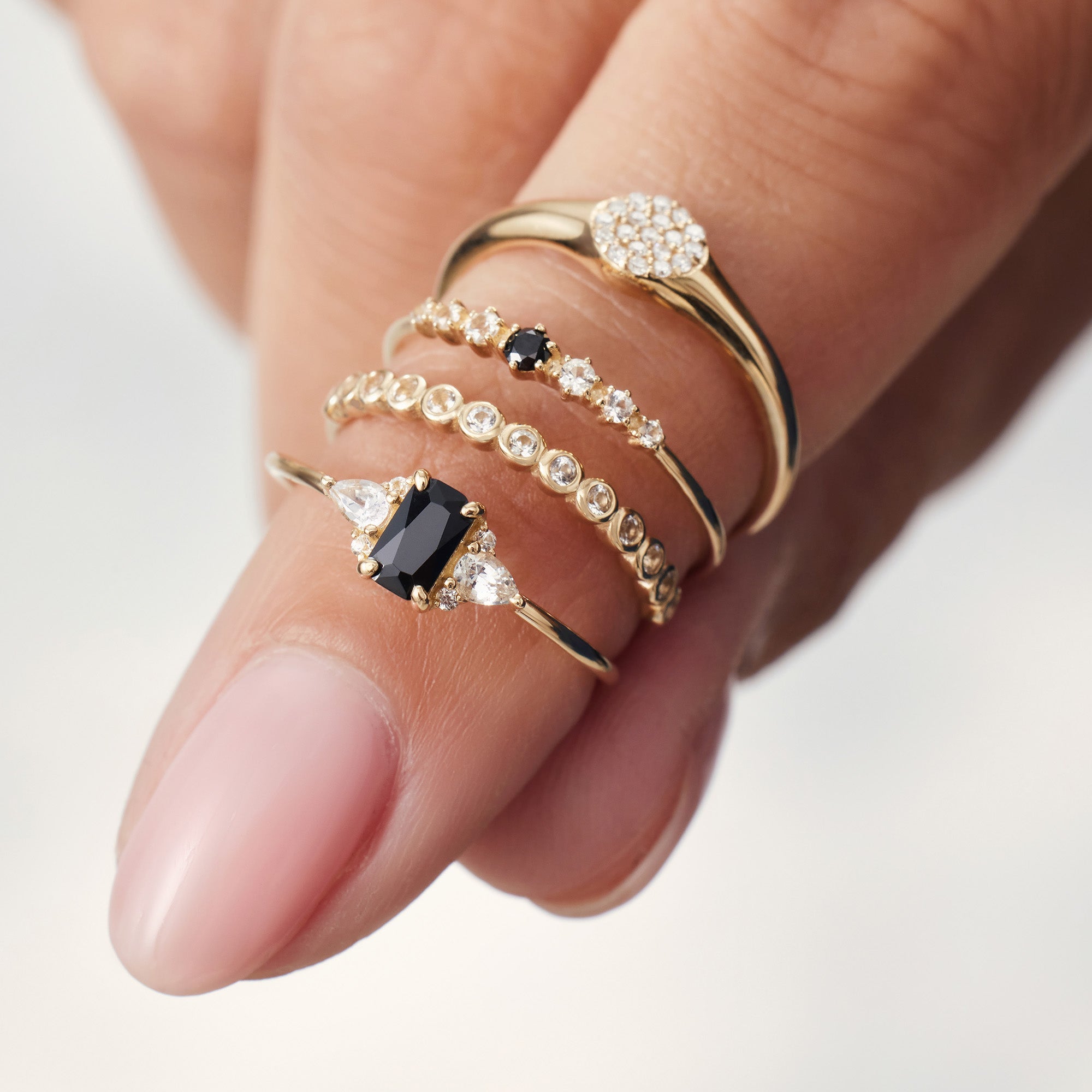 Birgitta | Timanttisormus 18K Kultaa