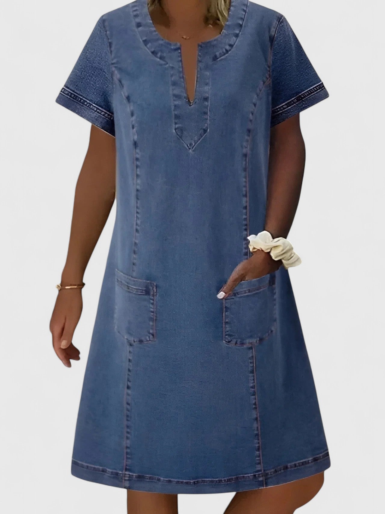 Birgitta | Elegantti Denim Mekko